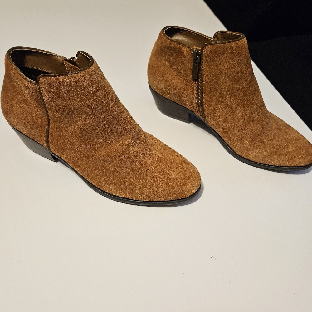 Croma Vintage Boots Women 6 Tabitha Pointed Ankle Booties Brown Suede Leather